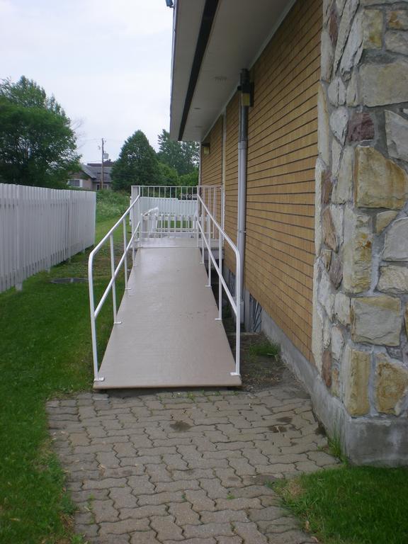 Motel Vaudreuil Kültér fotó