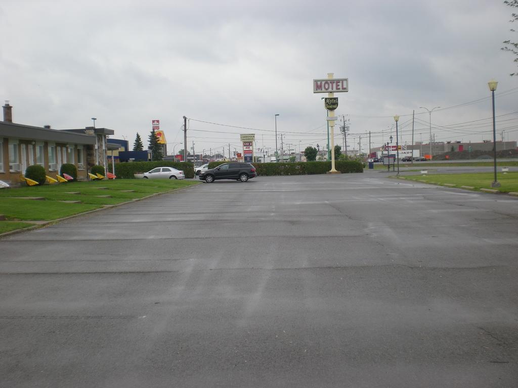 Motel Vaudreuil Kültér fotó