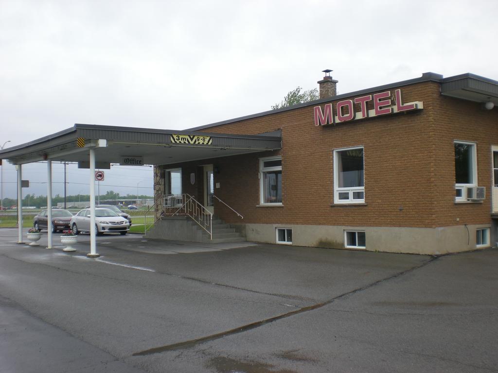 Motel Vaudreuil Kültér fotó