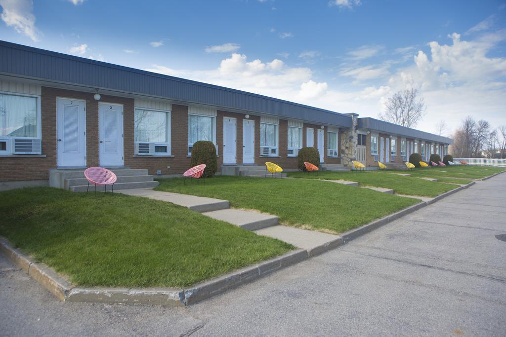 Motel Vaudreuil Kültér fotó